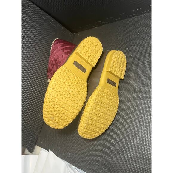 LL Bean Burgundy Nylon Shearling Lined Quilted Waterproof Duck Boots Size 9 - Picture 5 of 6